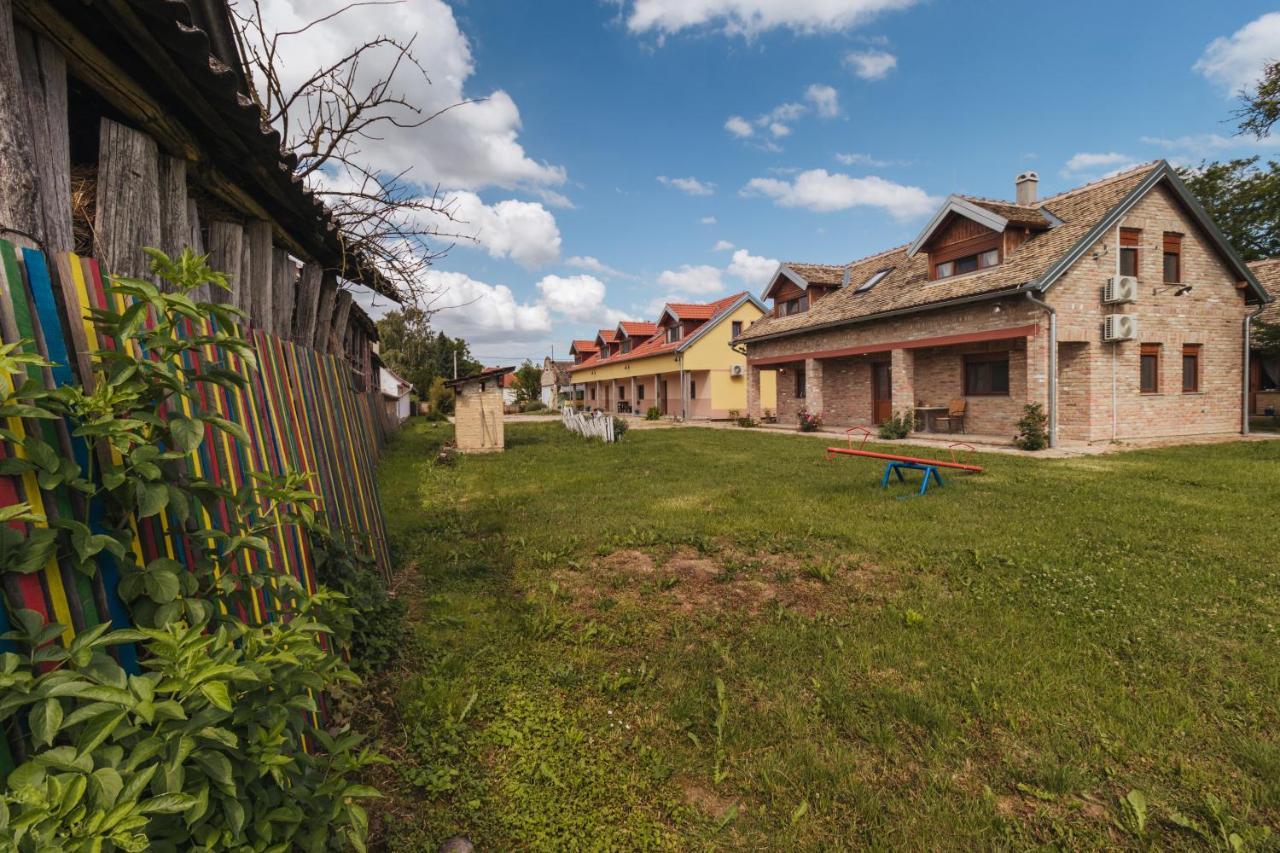 Sobe Kod Baje - Baranjska Kuca Bed & Breakfast Karanac Bagian luar foto