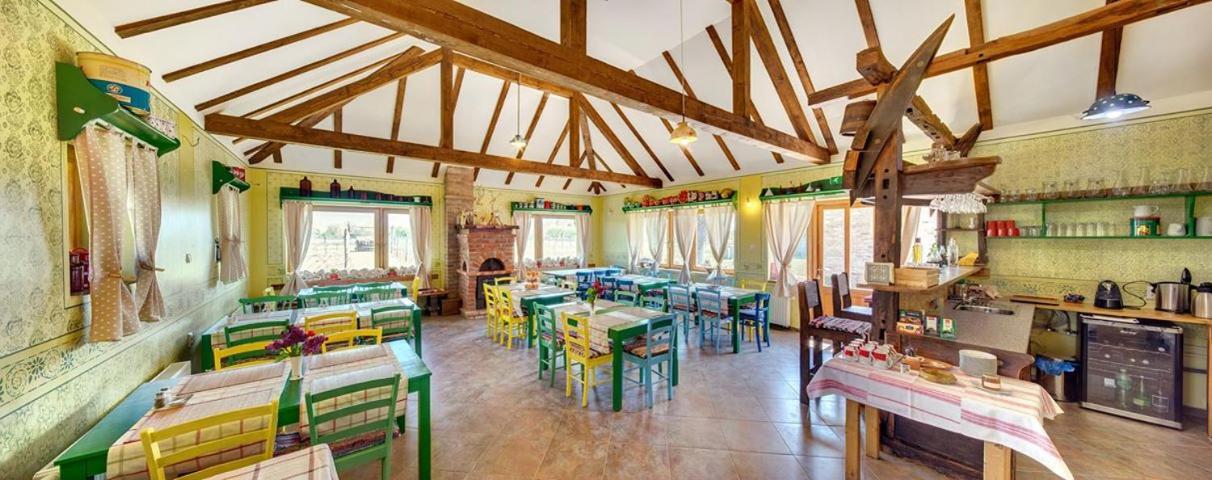 Sobe Kod Baje - Baranjska Kuca Bed & Breakfast Karanac Bagian luar foto