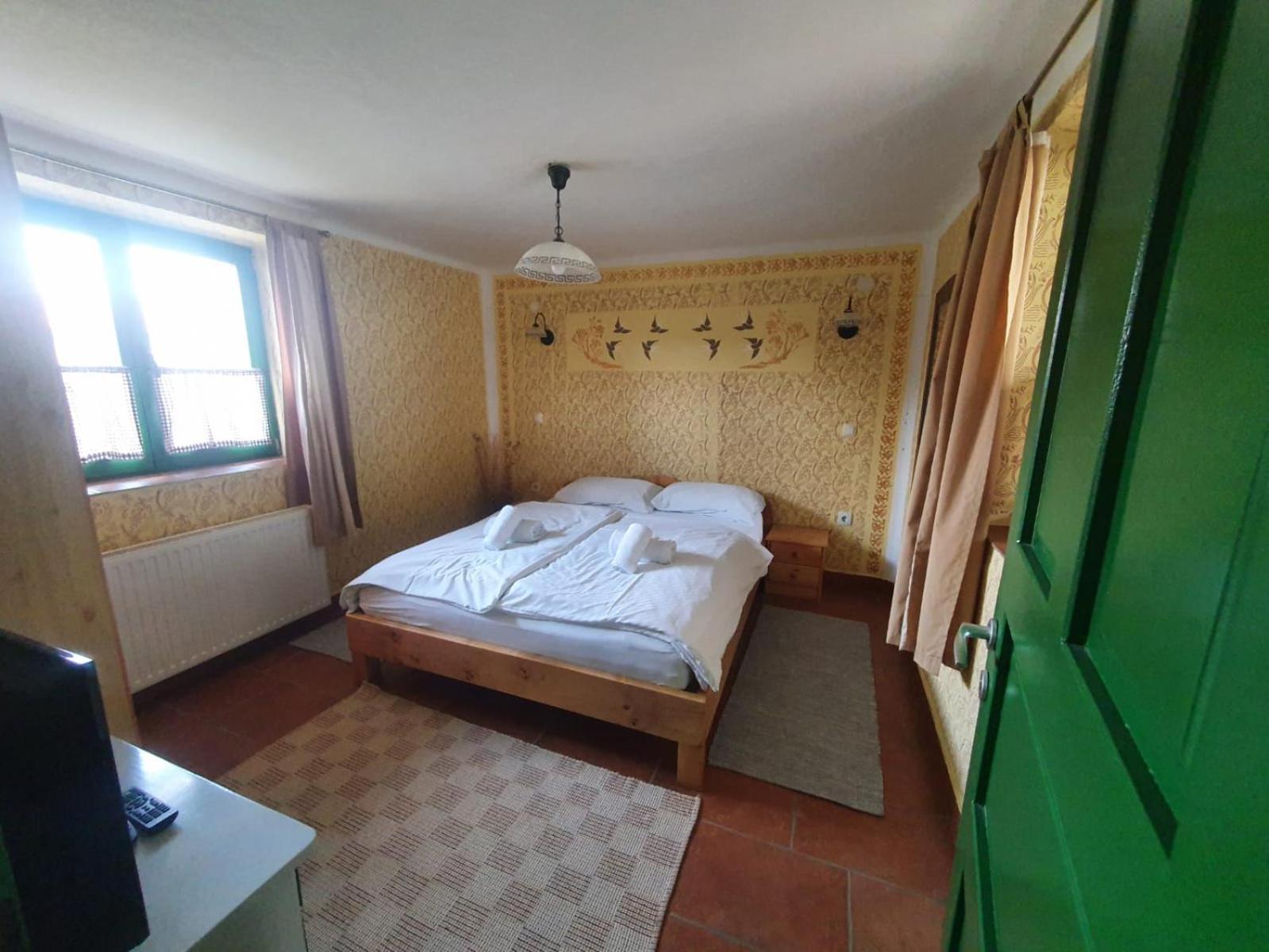 Sobe Kod Baje - Baranjska Kuca Bed & Breakfast Karanac Bagian luar foto