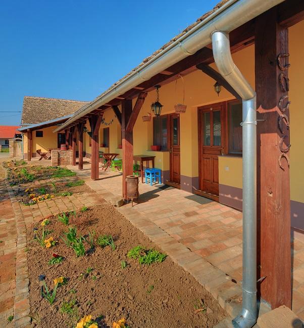 Sobe Kod Baje - Baranjska Kuca Bed & Breakfast Karanac Bagian luar foto