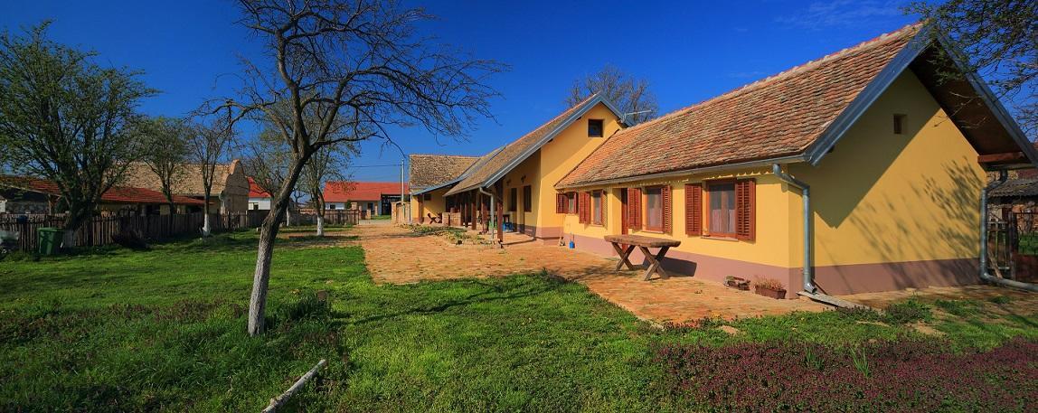 Sobe Kod Baje - Baranjska Kuca Bed & Breakfast Karanac Bagian luar foto